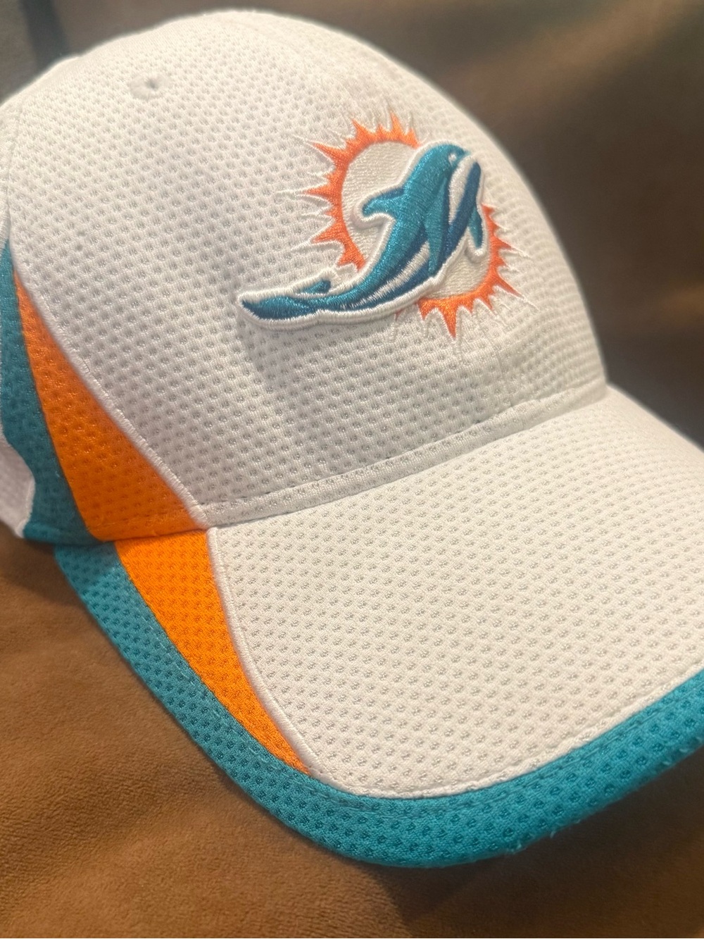 New Era Miami Dolphins NFL 39THIRTY White Training Flex Fit Hat Small/Medium